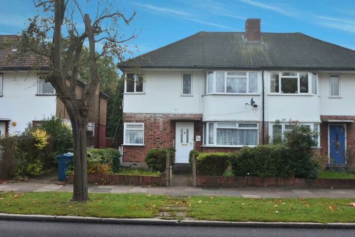 2 Bedroom Maisonette To Rent In Shaftesbury Avenue, South Harrow, HA2