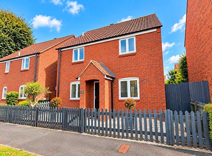3 Bedroom Detached House For Sale In Nightingale Grove, Shepton Mallet, BA4