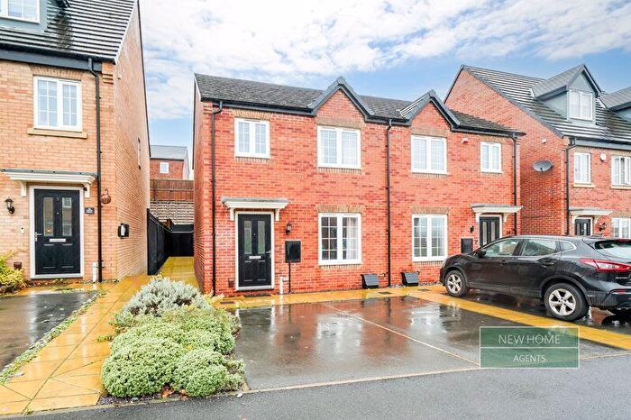 3 Bedroom Semi-Detached House For Sale In Trapper Way, Halfway, Sheffield, S20