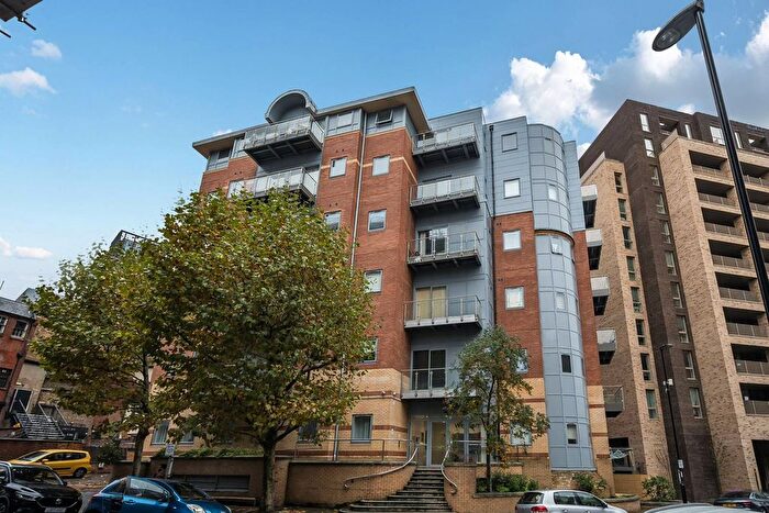1 Bedroom Flat For Sale In Scarbrook Road, Croydon, CR0