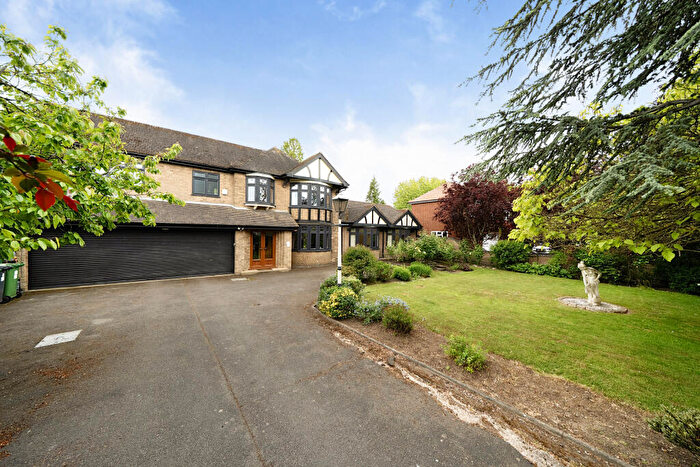 4 Bedroom Detached House For Sale In Broadway, Yaxley, Peterborough, Cambridgeshire, PE7