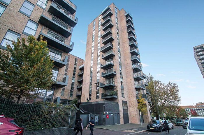 2 Bedroom Flat For Sale In Lyon Road, Harrow, HA1