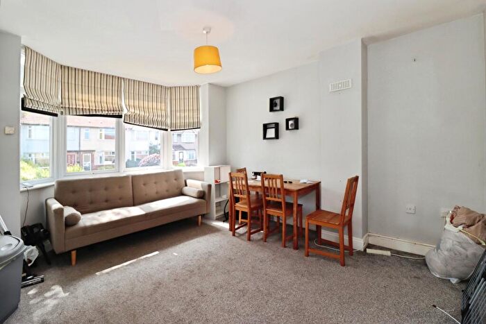 1 Bedroom Flat For Sale In Southmead Road, Bristol, Avon, BS10
