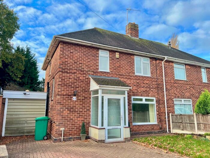 3 Bedroom Semi-Detached House To Rent In Larchdene Avenue, Wollaton, NG8