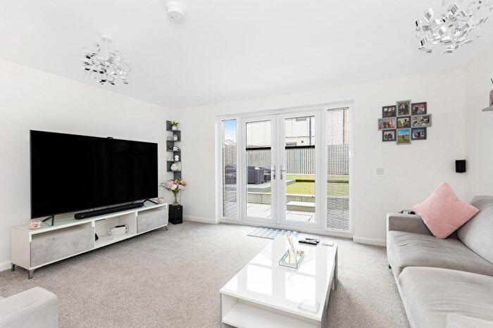 3 Bedroom Semi-Detached House For Sale In Grant Crescent, Macmerry, EH33