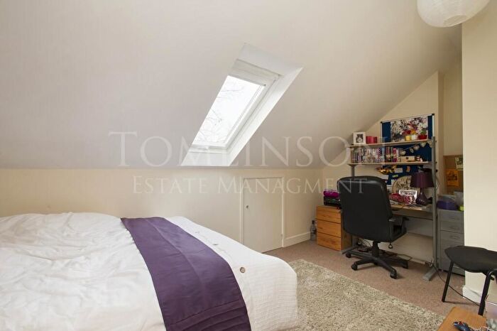 7 Bedroom Semi-Detached House To Rent In Douglas Road, Nottingham, NG7