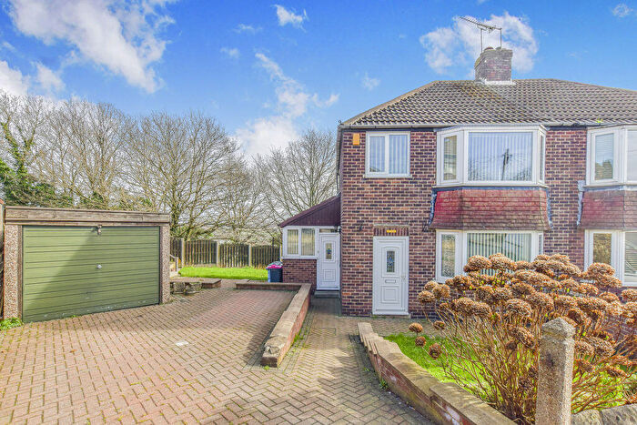 3 Bedroom Semi Detached House For Sale In Warren Drive, Kimberworth, S61