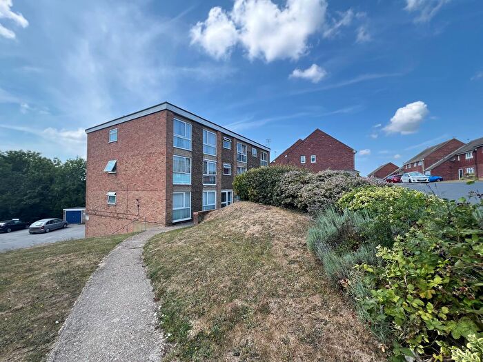 2 Bedroom Flat To Rent In Sedlescombe Gardens, St. Leonards-On-Sea, TN38