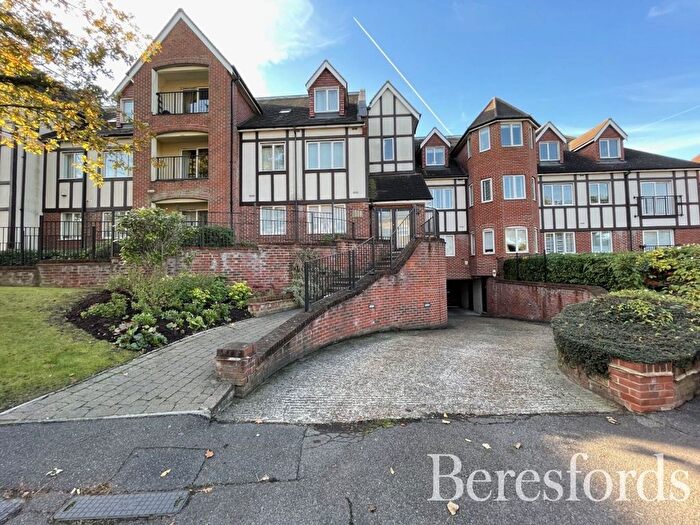 1 Bedroom Flat For Sale In Butts Green Road, Hornchurch, RM11