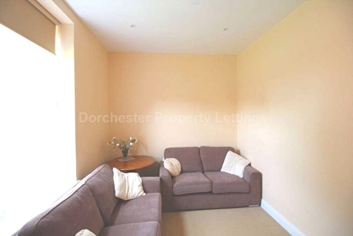 2 Bedroom Flat To Rent In Redwood House, Charminster, DT2