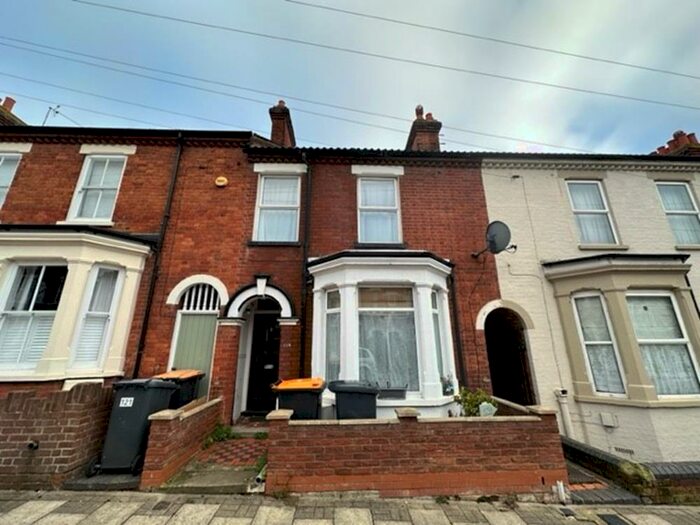 1 Bedroom Apartment To Rent In Gladstone Street, Bedford, MK41