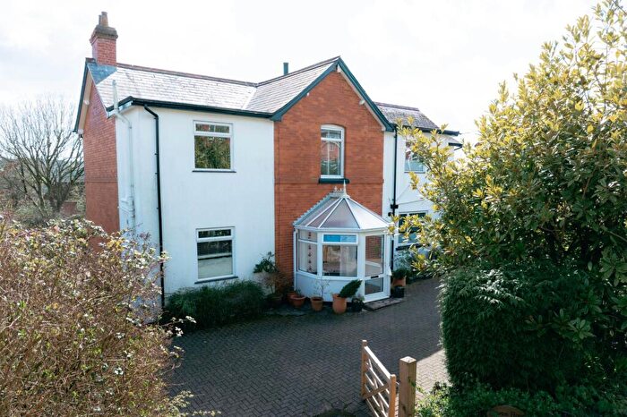 4 Bedroom Detached House For Sale In West End Road, Bradninch, EX5