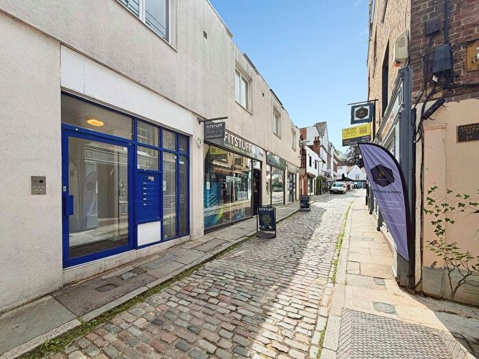 1 Bedroom Flat To Rent In Chapel Street, Guildford, GU1