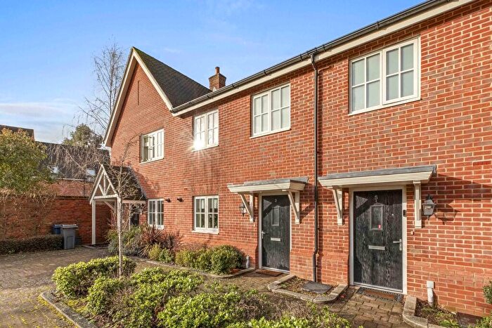 3 Bedroom Terraced House For Sale In Brayfield Close, Little Chalfont, HP8