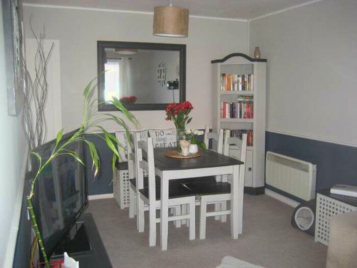 2 Bedroom Bungalow To Rent In Warren Avenue Barkby, Leicester, LE4