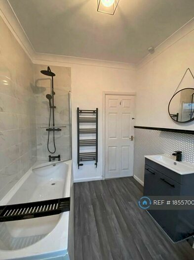 2 Bedroom Terraced House To Rent In Swallow Avenue, Leeds, LS12