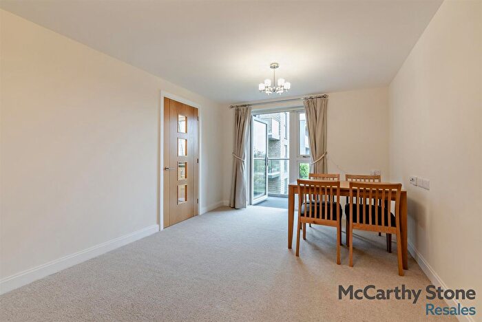 1 Bedroom Flat For Sale In Williams Place, Greenwood Way, Harwell, Didcot, OX11
