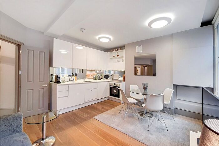 2 Bedroom Flat To Rent In New Cavendish Street, Fitzrovia, W1W
