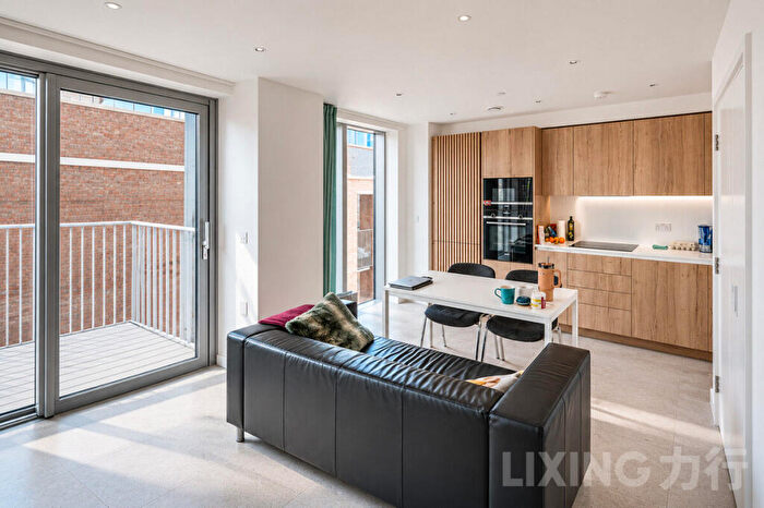 1 Bedroom Apartment For Sale In Jacquard Point, Tapestry Way, Whitechapel, E1