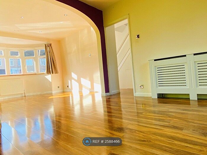 3 Bedroom Semi-Detached House To Rent In Sidcup, Sidcup, DA14