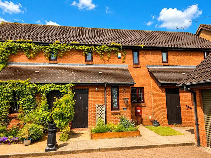 2 Bedroom Terraced House For Sale In Bristol Close, Rayleigh, Essex, SS6