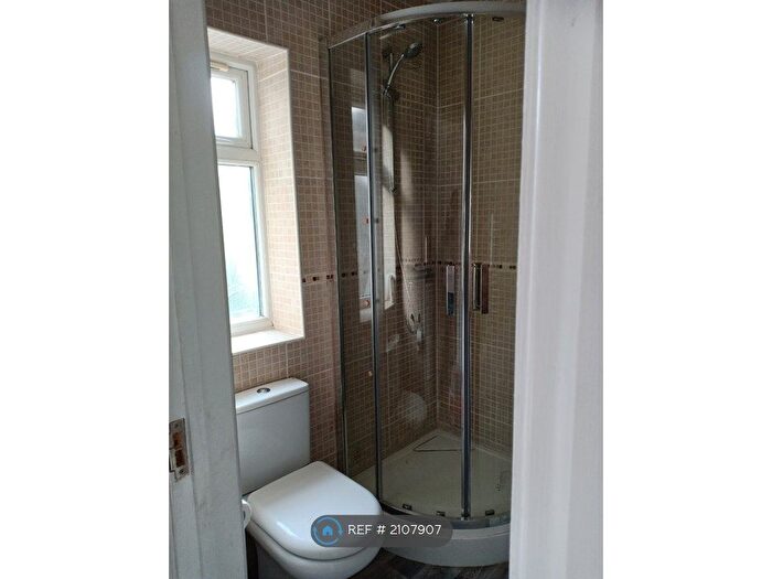 Studio To Rent In Croxley Green, Croxley Green, WD3