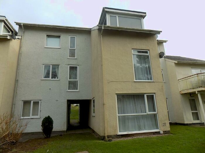 2 Bedroom Apartment To Rent In Ffordd Garnedd, Y Felinheli, Gwynedd, LL56