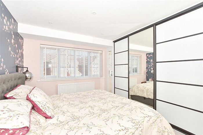 3 Bedroom Detached House For Sale In Pipit Meadow, Uckfield, East Sussex, TN22