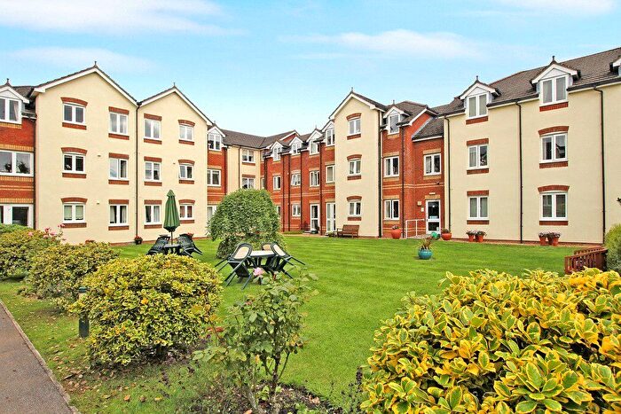 1 Bedroom Flat To Rent In Ackender Road, Alton, Hampshire, GU34