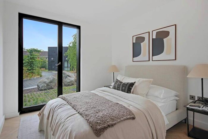 1 Bedroom Flat To Rent In Bell Foundry Close, Croydon, CR0