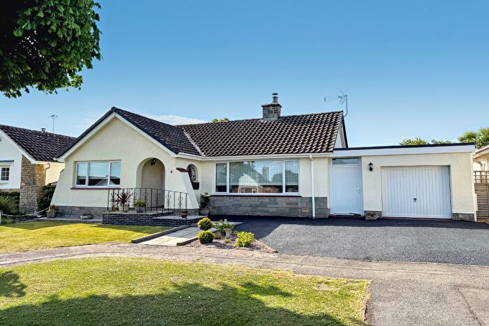 3 Bedroom Detached Bungalow For Sale In Chestnut Springs, Lydiard Millicent, SN5