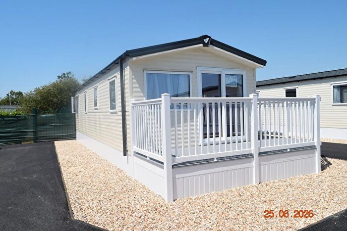 2 Bedroom Park Home To Rent In Bristol Road, Edithmead, Highbridge, TA9