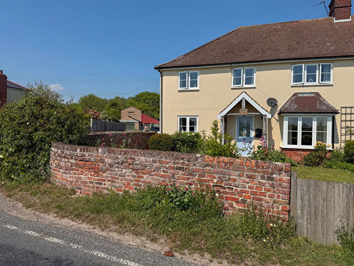 4 Bedroom Semi-Detached House For Sale In Thorpe Road, Tendring, Clacton-on-Sea, CO16