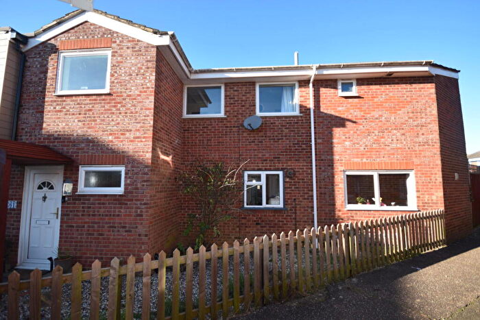 4 Bedroom Semi-Detached House To Rent In Ross Close, Saffron Walden, Essex, CB11