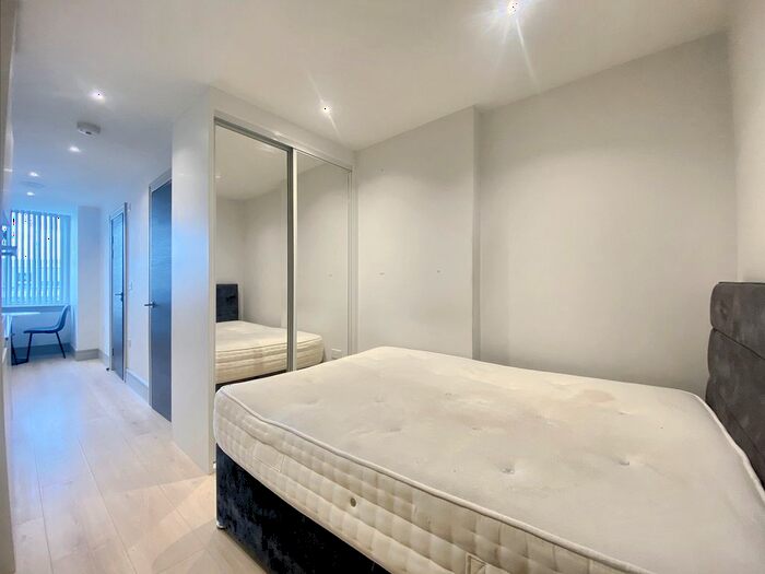 Studio To Rent In Mercantile House, Uxbridge, Greater London, UB8