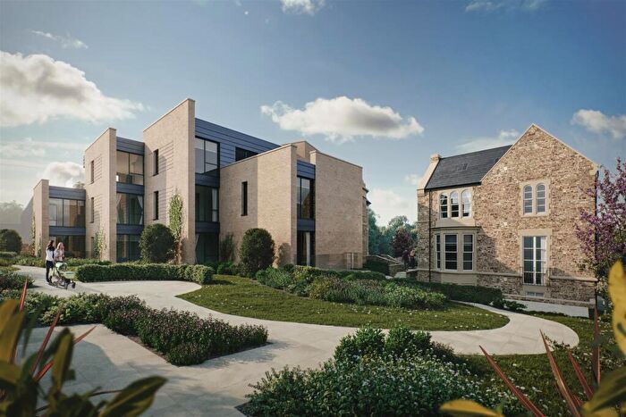 3 Bedroom Apartment For Sale In Contemporary Apartment In Upper Clevedon, BS21
