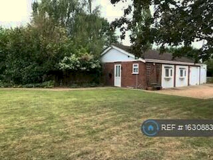2 Bedroom Bungalow To Rent In Albyns Lane, Staplford Tawney, RM4