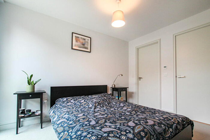 2 Bedroom Flat For Sale In Capstan Room, St. John's Road, Southville, Bristol, BS3