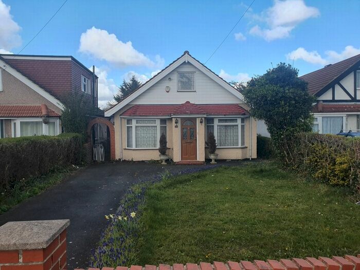 3 Bedroom Bungalow To Rent In Polehill Road, Hillingdon, UB10