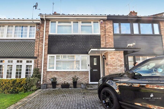 3 Bedroom Terraced House To Rent In Pendlestone, Thundersley, Essex, SS7