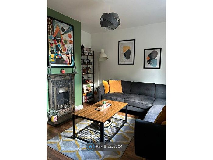 2 Bedroom Semi-Detached House To Rent In Mainwaring Drive, Saltney Ferry, Chester, CH4