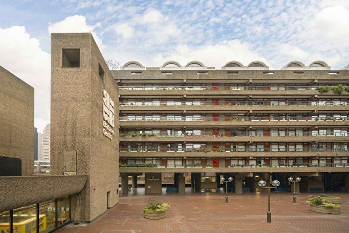 1 Bedroom Flat For Sale In Barbican, Defoe House, EC2Y