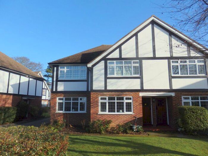 2 Bedroom Ground Maisonette To Rent In Epsom, KT17