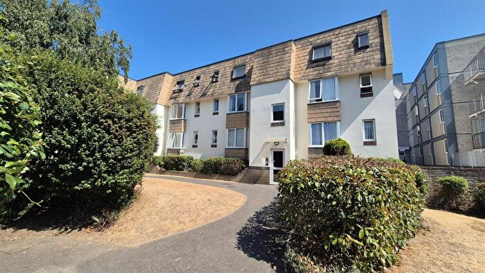 2 Bedroom Apartment To Rent In Dartmouth Mews, Cecil Place, Southsea, PO5