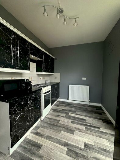 2 Bedroom Barn Conversion To Rent In Walfrey Gardens, Dagenham, RM9