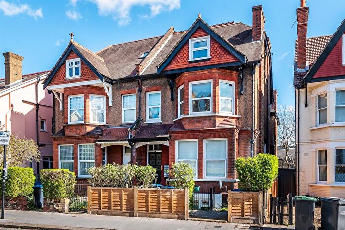 2 Bedroom Flat For Sale In Upper Grove, South Norwood, SE25