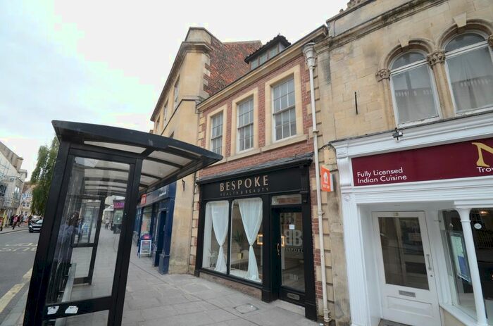 2 Bedroom Flat To Rent In Fore Street, Trowbridge, BA14