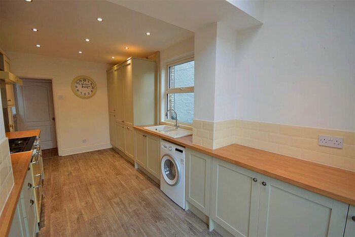 2 Bedroom End Of Terrace House To Rent In The Grove, Sale, M33