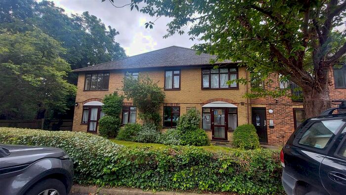 1 Bedroom Flat To Rent In Parkside Lodge, Erith Road, Belvedere, DA17