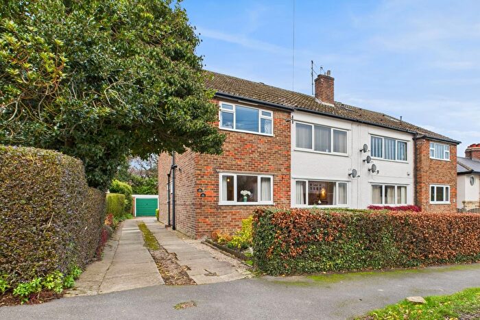 2 Bedroom Flat For Sale In Bushey Wood Road, Dore, S17